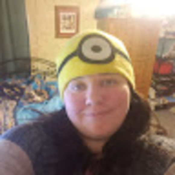 Meet your Posher, Denisa - Picture 1 of 1